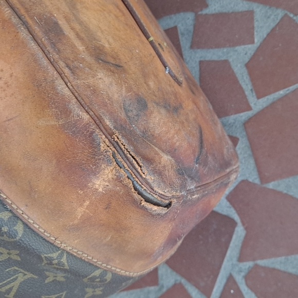 Louis Vuitton Marine Duffle - Picture 9 of 11